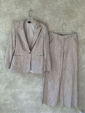 Express Womens 2 Piece Pant Suit Blazer Wide Leg Trousers Tan Stripe Size S